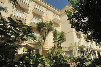 Royal Esplanade Hotell